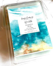 Load image into Gallery viewer, Oceanic Blue Jumbo Wax Melts - Kinsey&#39;s Candles