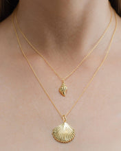 Load image into Gallery viewer, Gold Sanibel Necklace