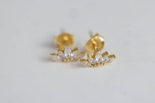 Load image into Gallery viewer, Crystal Crown Studs