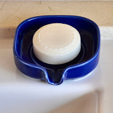 Load image into Gallery viewer, Self-Draining Porcelain Soap Dish
