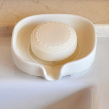 Load image into Gallery viewer, Self-Draining Porcelain Soap Dish